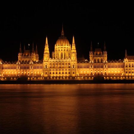 Casina Di Tea Budapest Luaran gambar